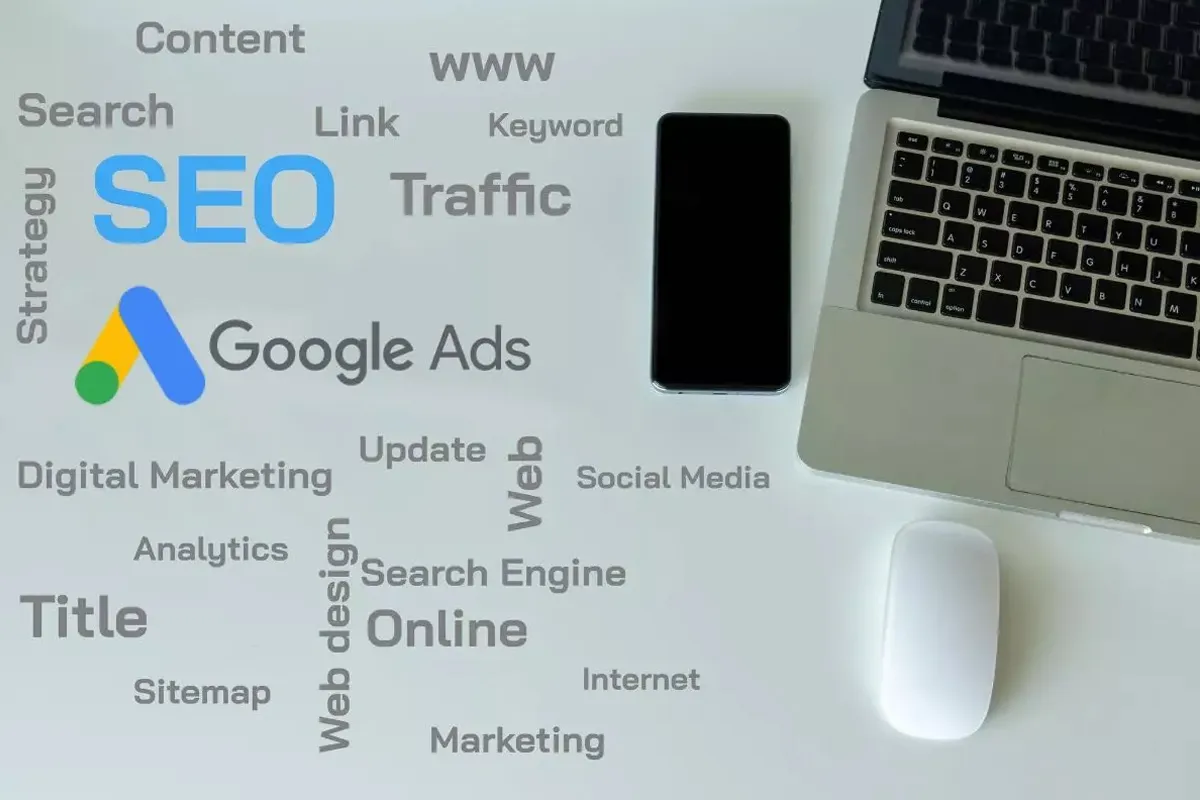 جدول مقایسه‌ای: گوگل ادز، SEO، و ترکیب آن‌ها