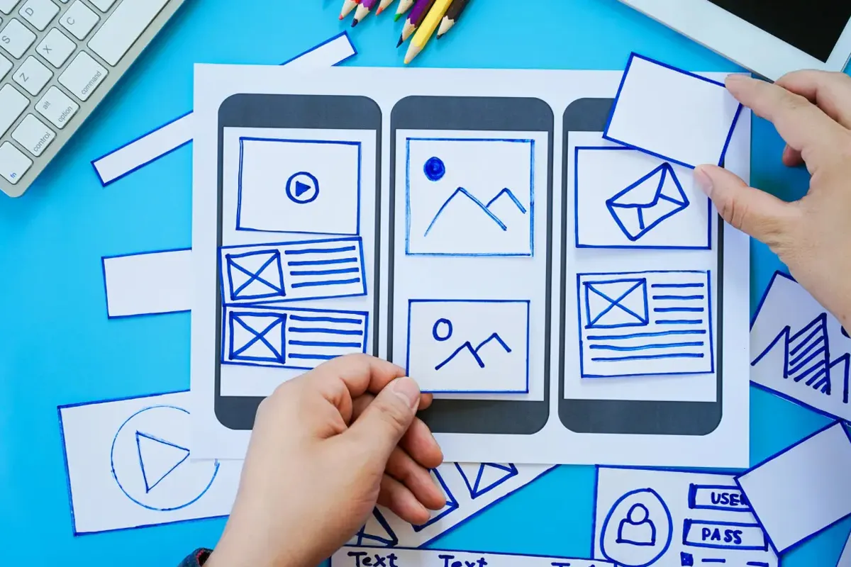 تلاش برای جلب رضایت همه