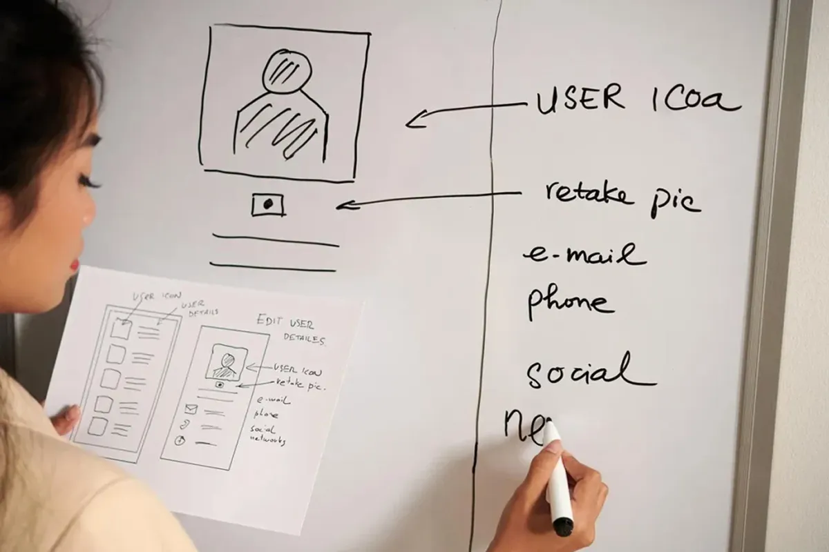 مسئولیت‌ها و تخصص طراح